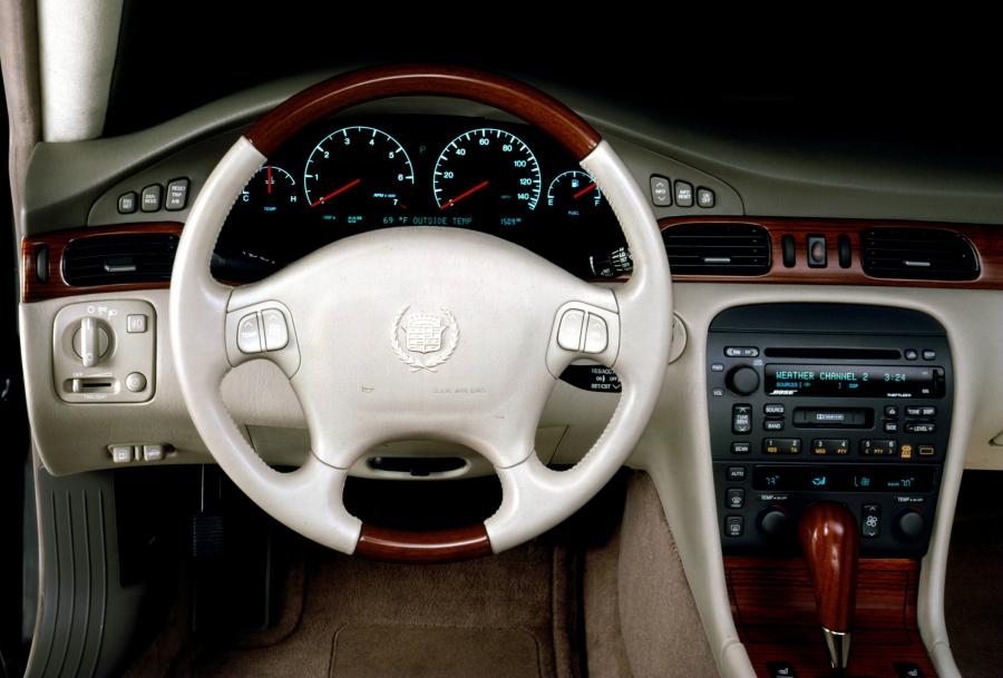  Cadillac Seville 1998 года  (фото 38 из 94)